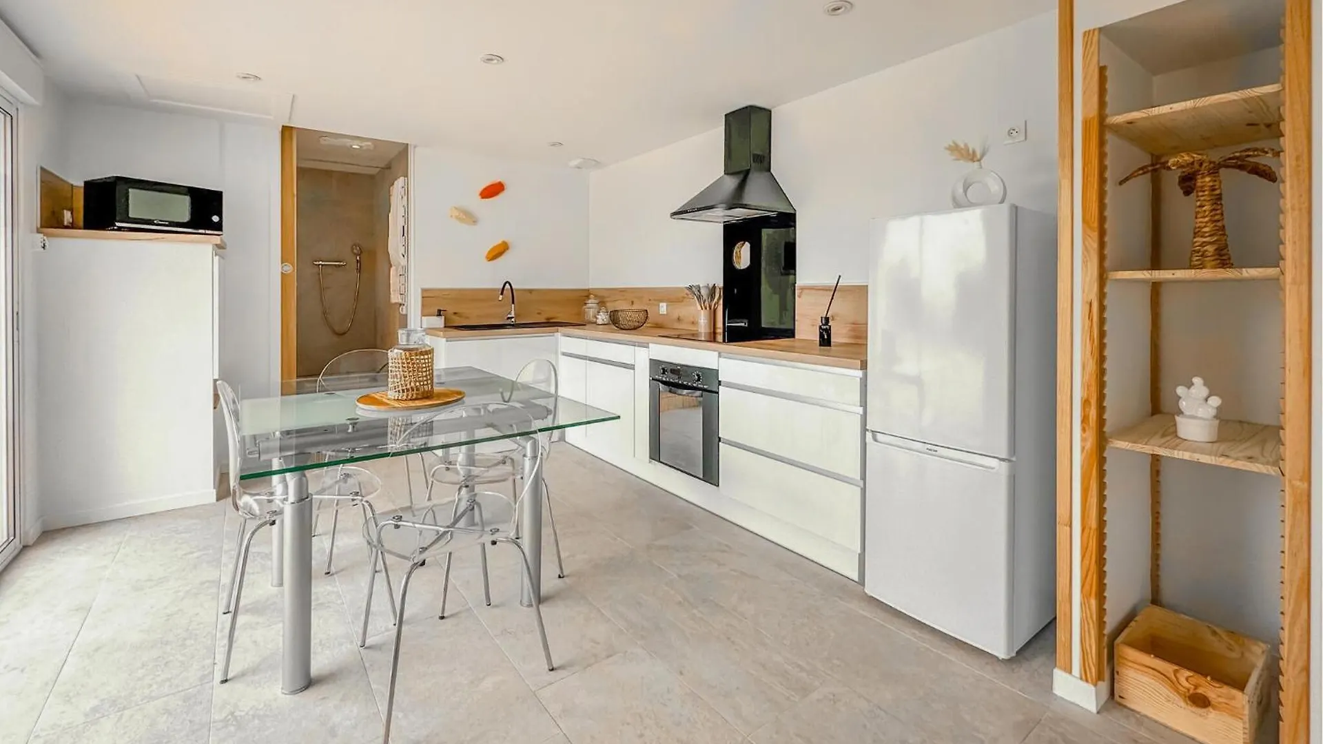 Awesome Home In Salavas With House A Mountain View