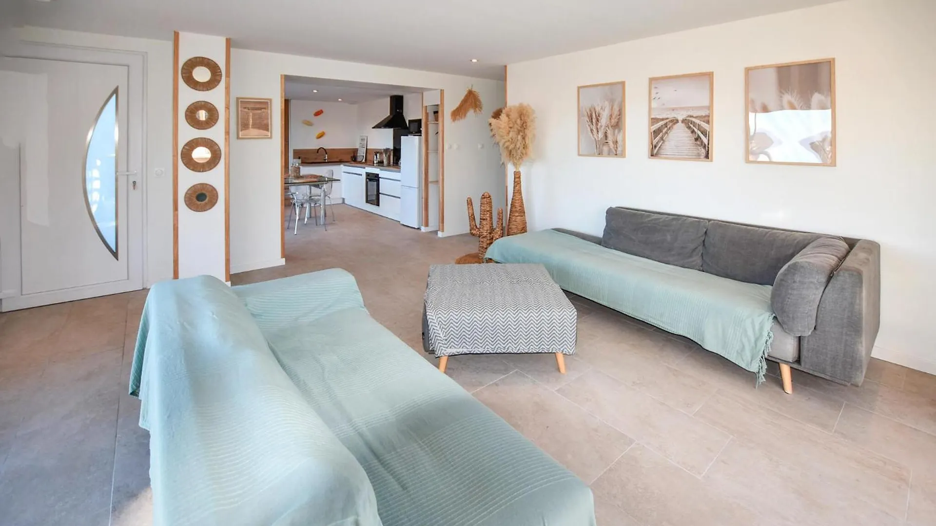 Awesome Home In Salavas With House A Mountain View