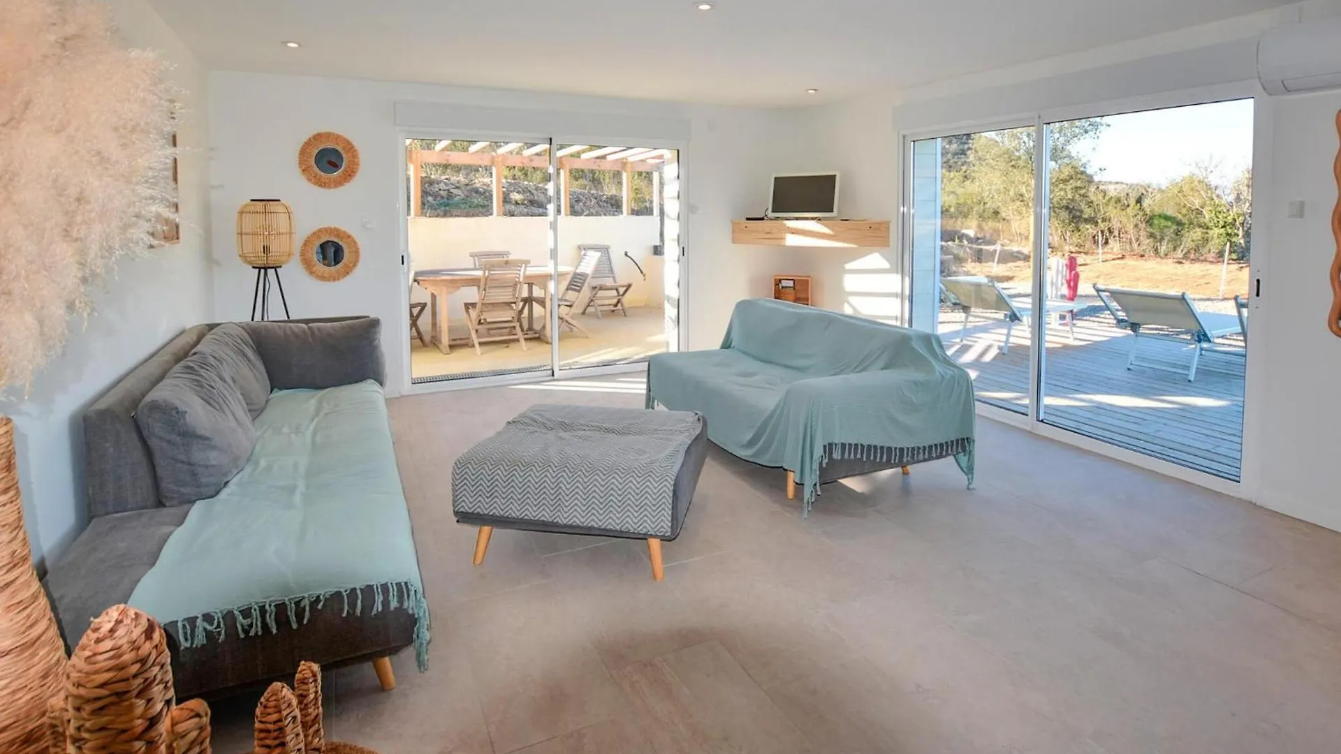 Holiday home Awesome Home In Salavas With House A Mountain View