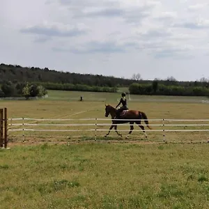 Gite En Pleine Nature - 5 A 6 Personnes Hébergement de vacances